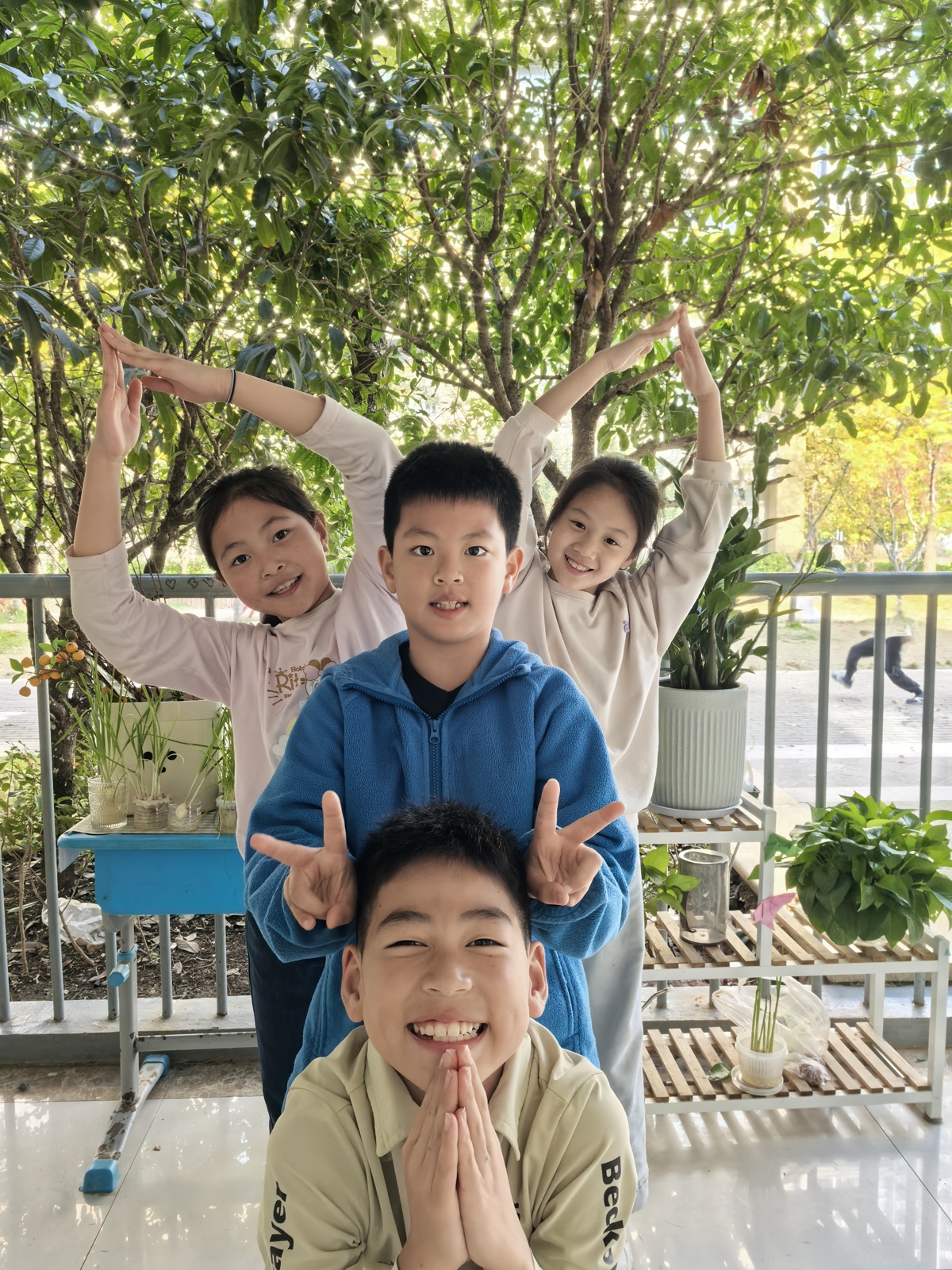 AE6067E18528165A49042CA3A26C8DAB.jpg