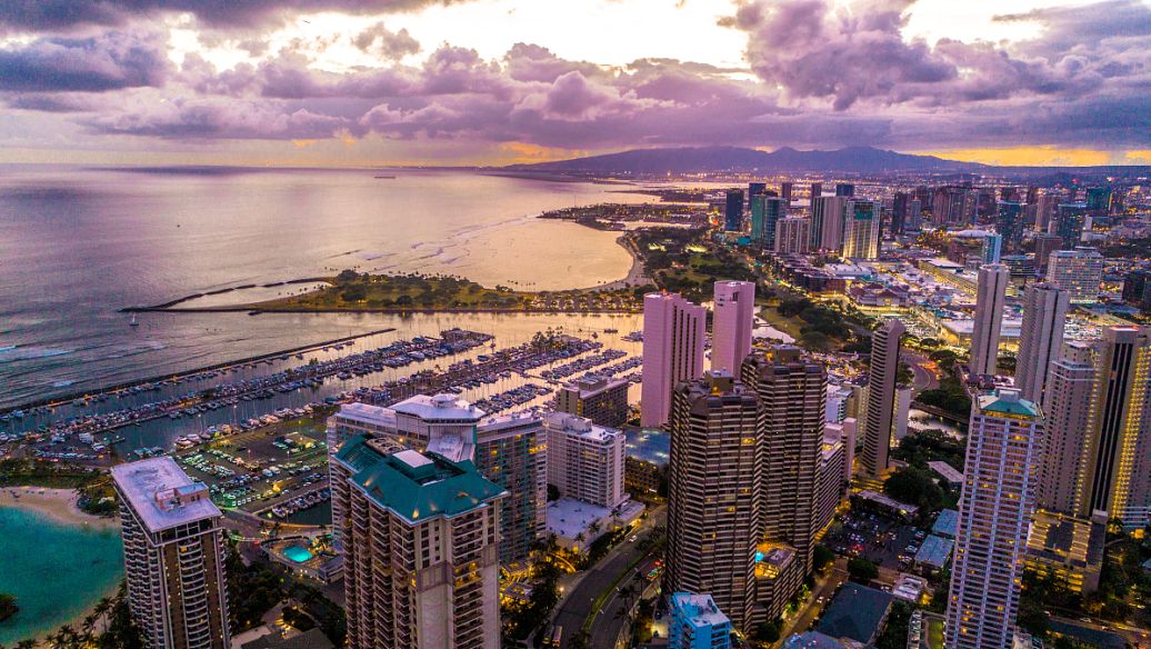 12月18日起，海南自由贸易港正式启动全岛封关