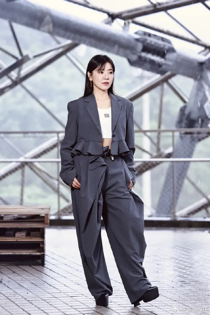 五月天发完10张专辑就退休？知名女歌手回应：听听就好