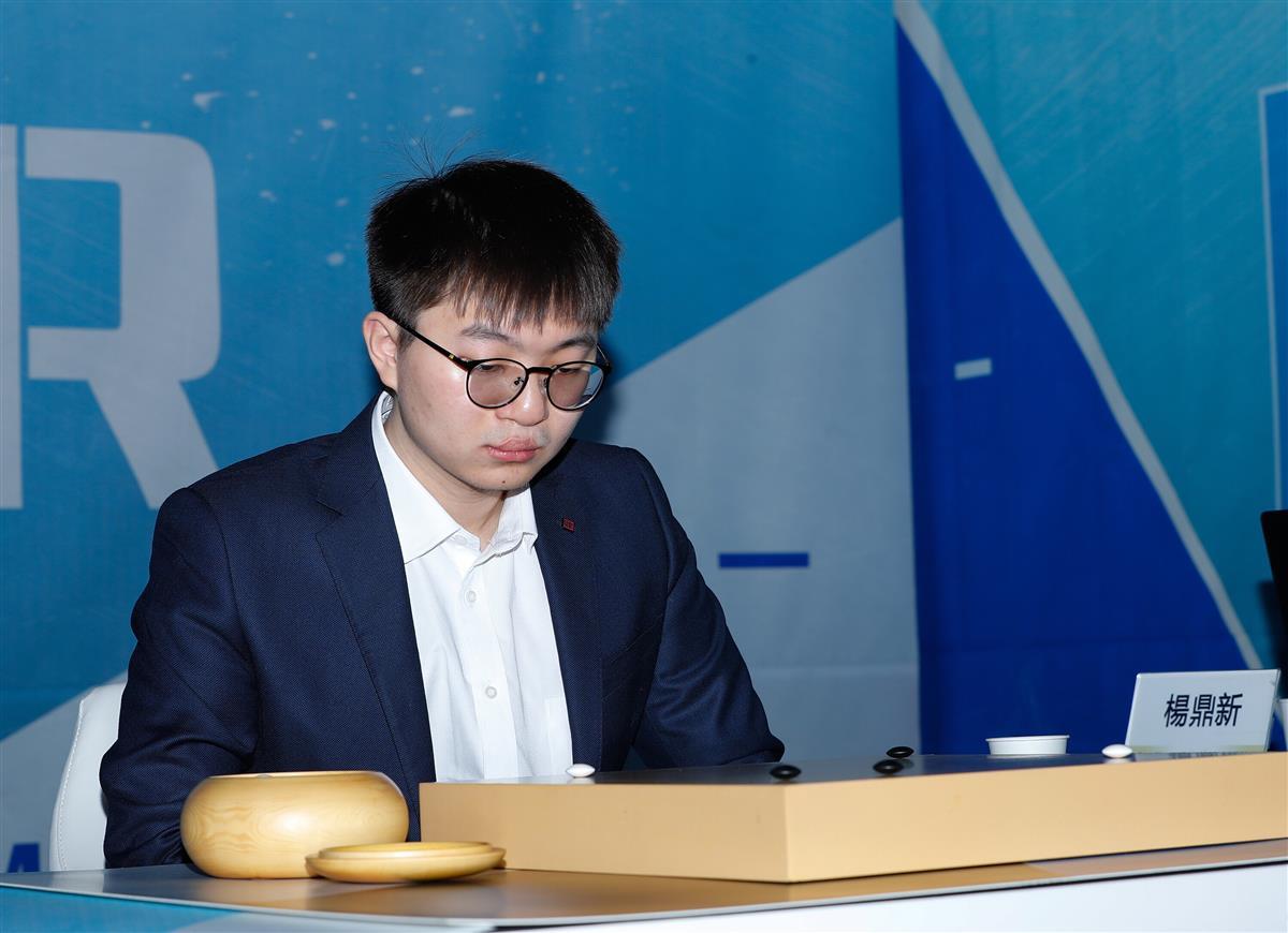 极目锐评鼎爷,顶你! 极目新闻