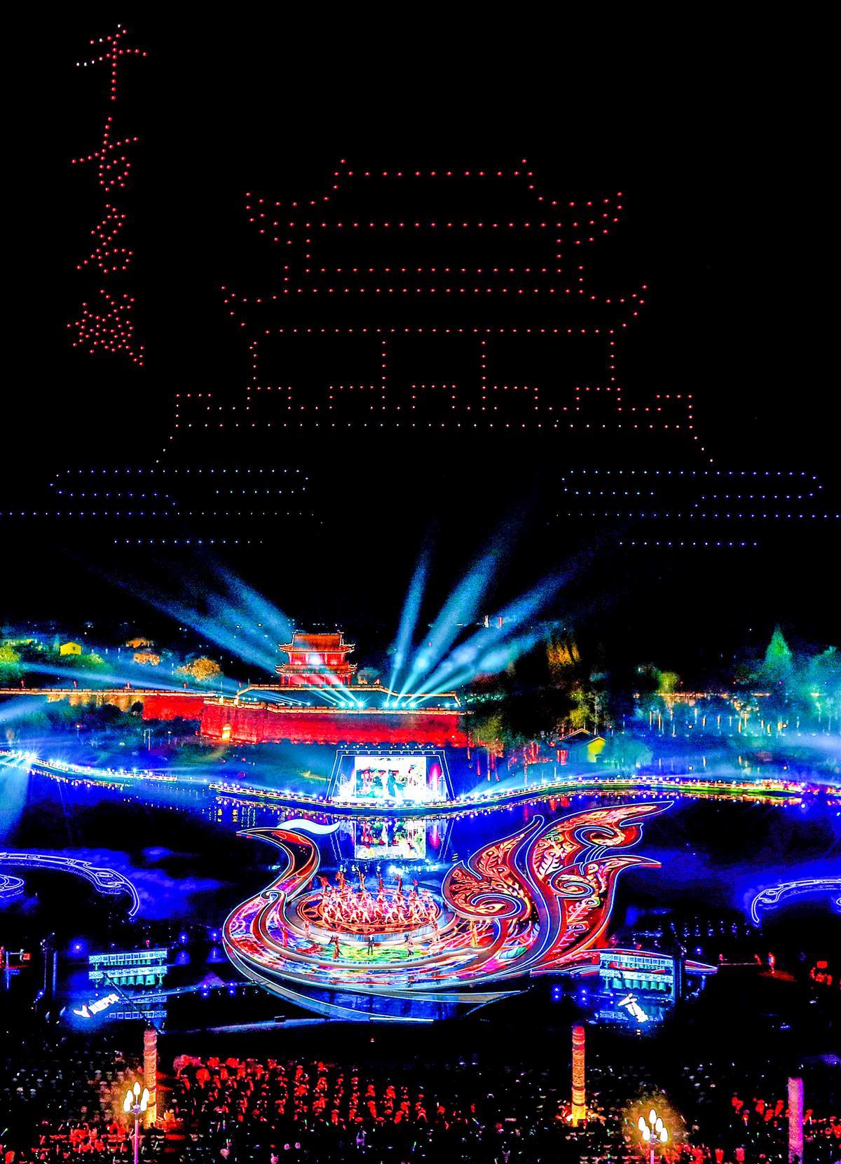 2023年4月8日晚，首届楚文化节在湖北省荆州市开幕，图为现场。（首届楚文化节组委会） (2).jpg