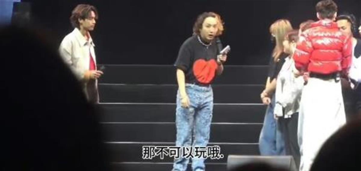 2香港.jpg
