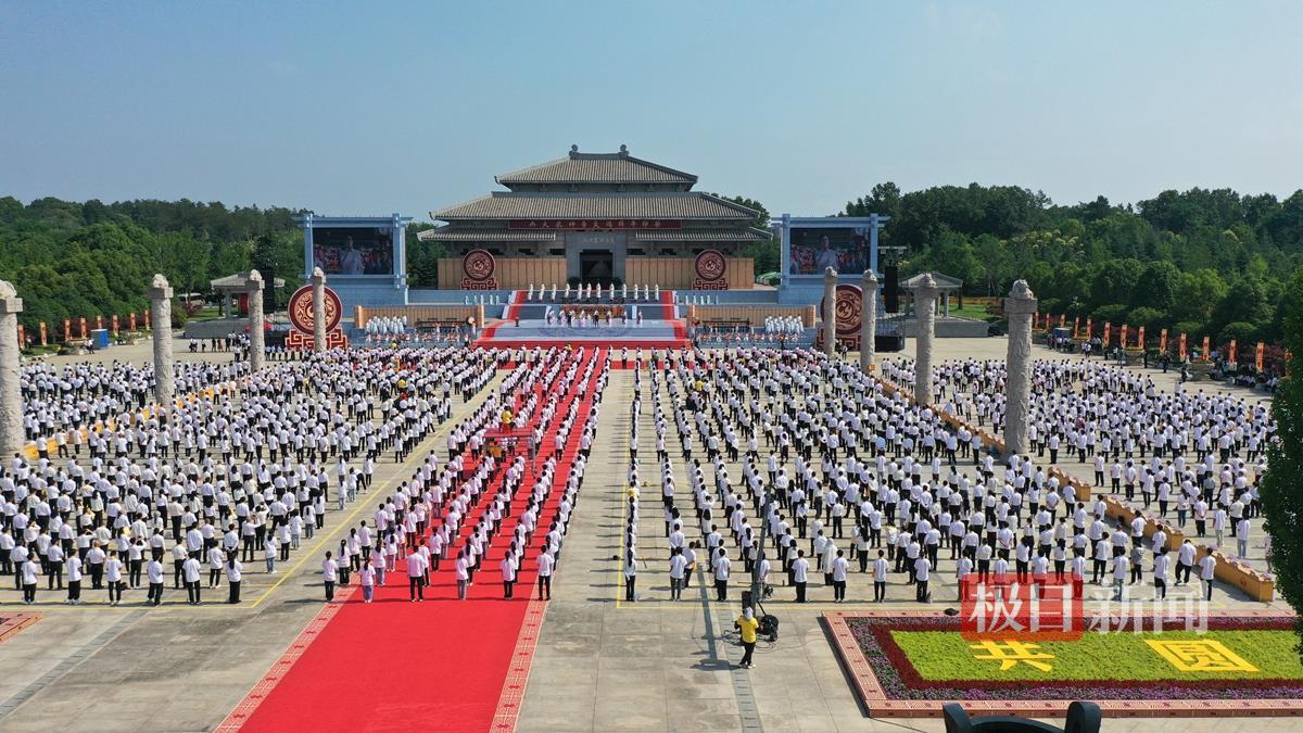 航拍唱诵炎帝.李文军摄 (2).JPG