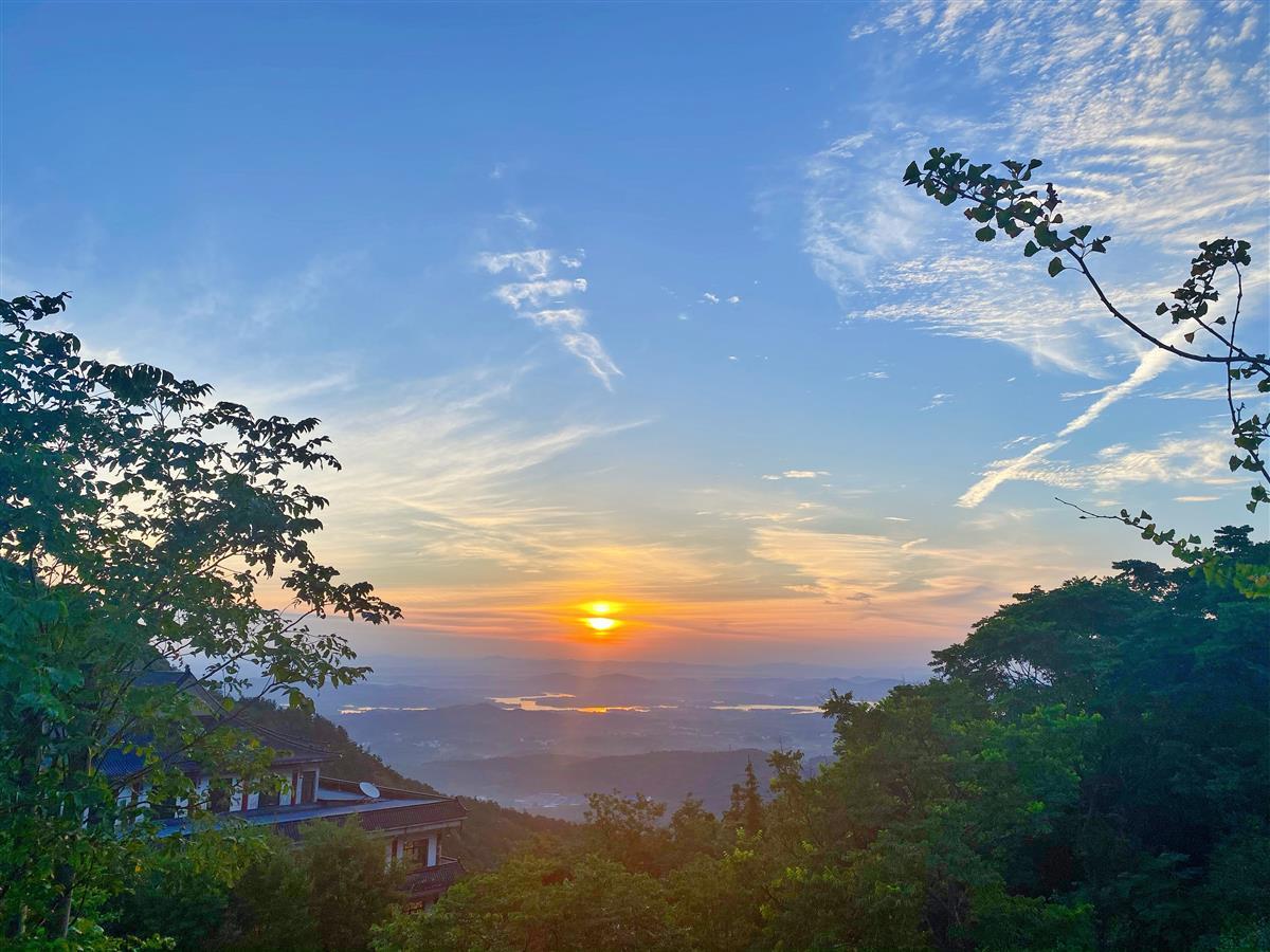 木兰山日出图.jpg