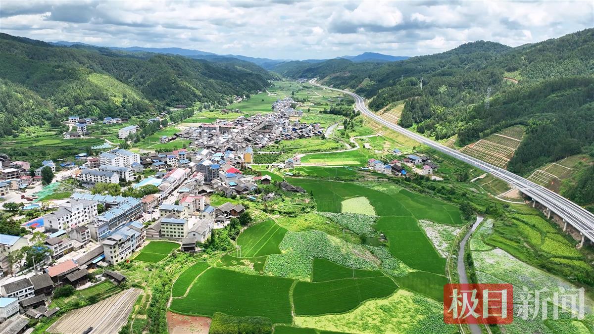 靖黎高速 (1).jpg