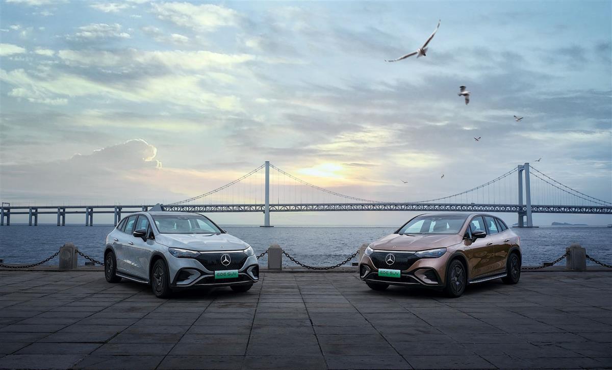 01.全新EQE纯电SUV媒体体验之旅于大连启程,展现出先锋豪华、卓越安全、前沿能效和品质驾驭的全能实力,彰显奔驰标准在电动时代的坚守与创新.jpg 01.全新EQE纯电SUV媒体体验之旅于大连启程,展现出先锋豪华、卓越安全、前沿能效和品质驾驭的全能实力,彰显奔驰标准在电动时代的坚守与创新.jpg