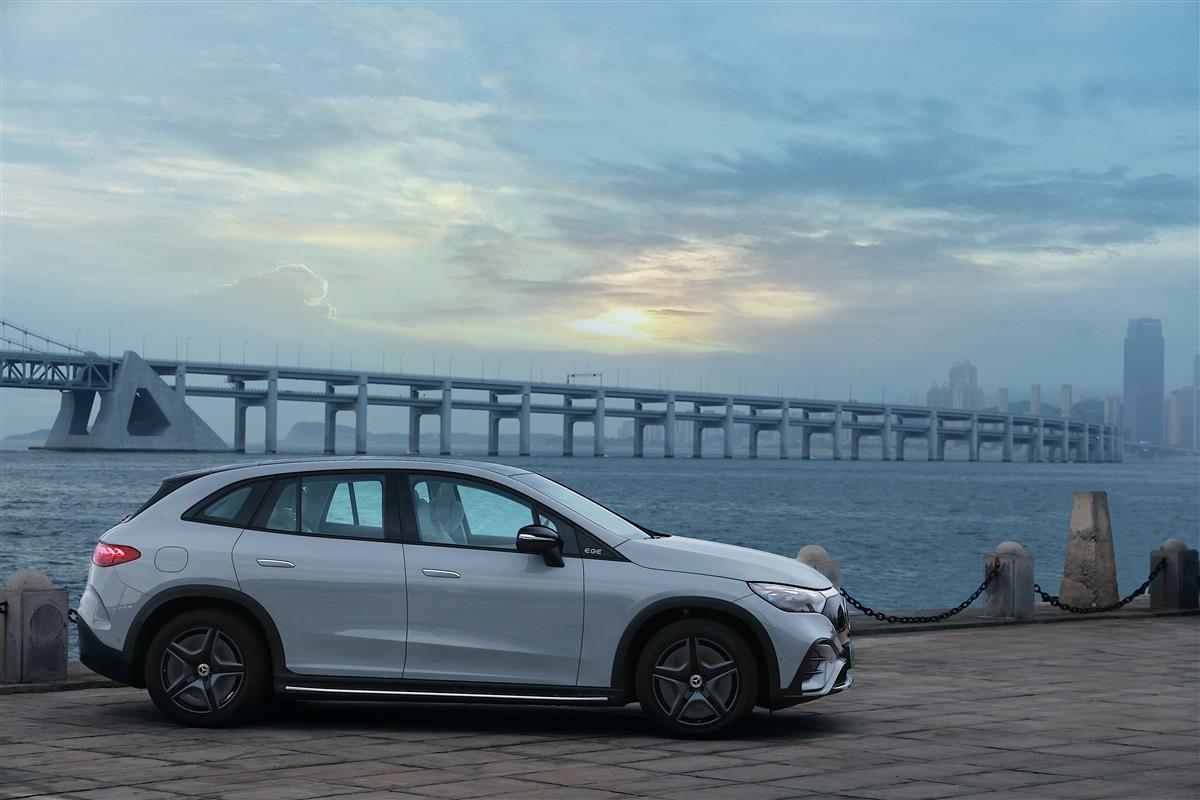 全新EQE纯电SUV (10).jpg 全新EQE纯电SUV (10).jpg