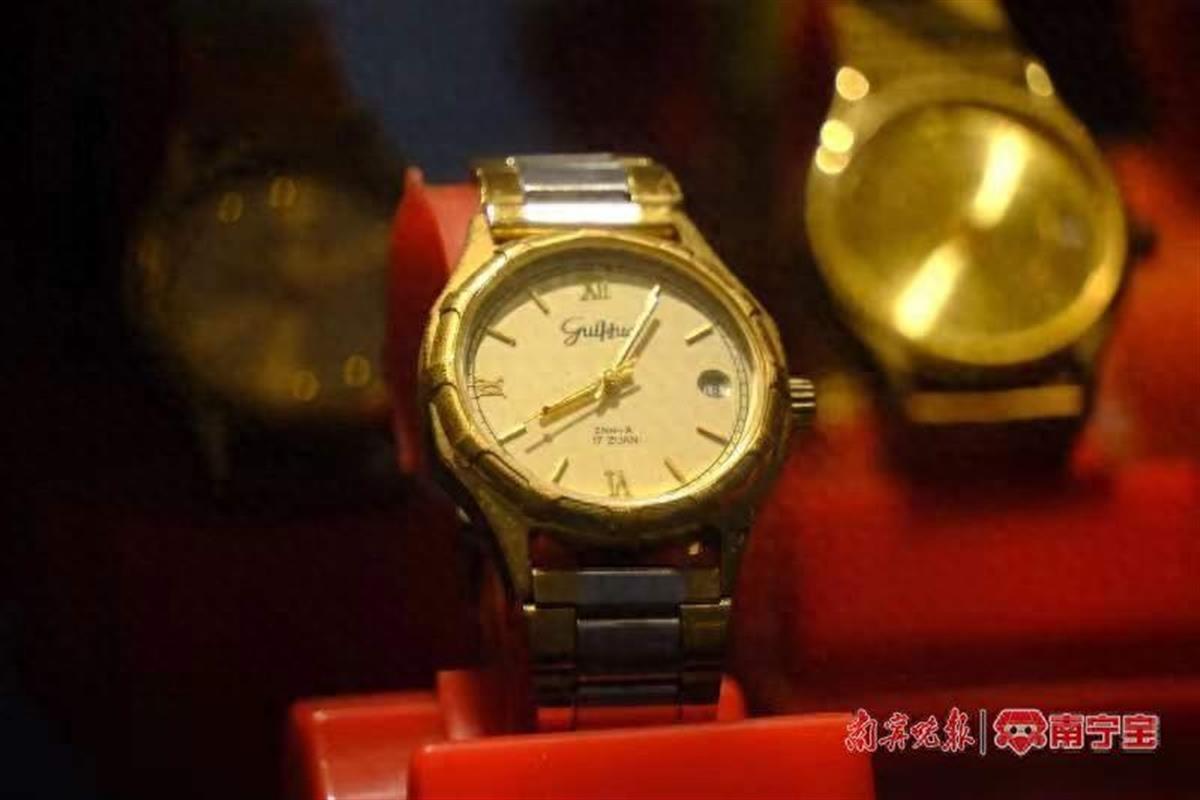 A南宁“桂花表”一表难求4.jpg A南宁“桂花表”一表难求4.jpg