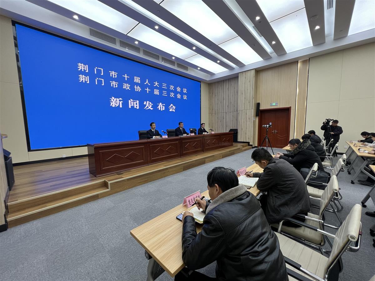 000208.jpg 000208.jpg