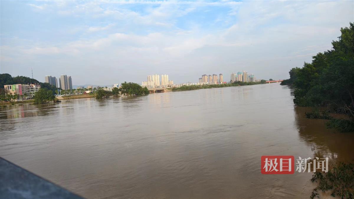 汨罗江 极目新闻记者拍摄.jpg