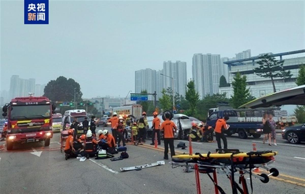 在韩国车祸遇难的3名中国人系“临时工”，凌晨乘面包车前往工作地点遭意外