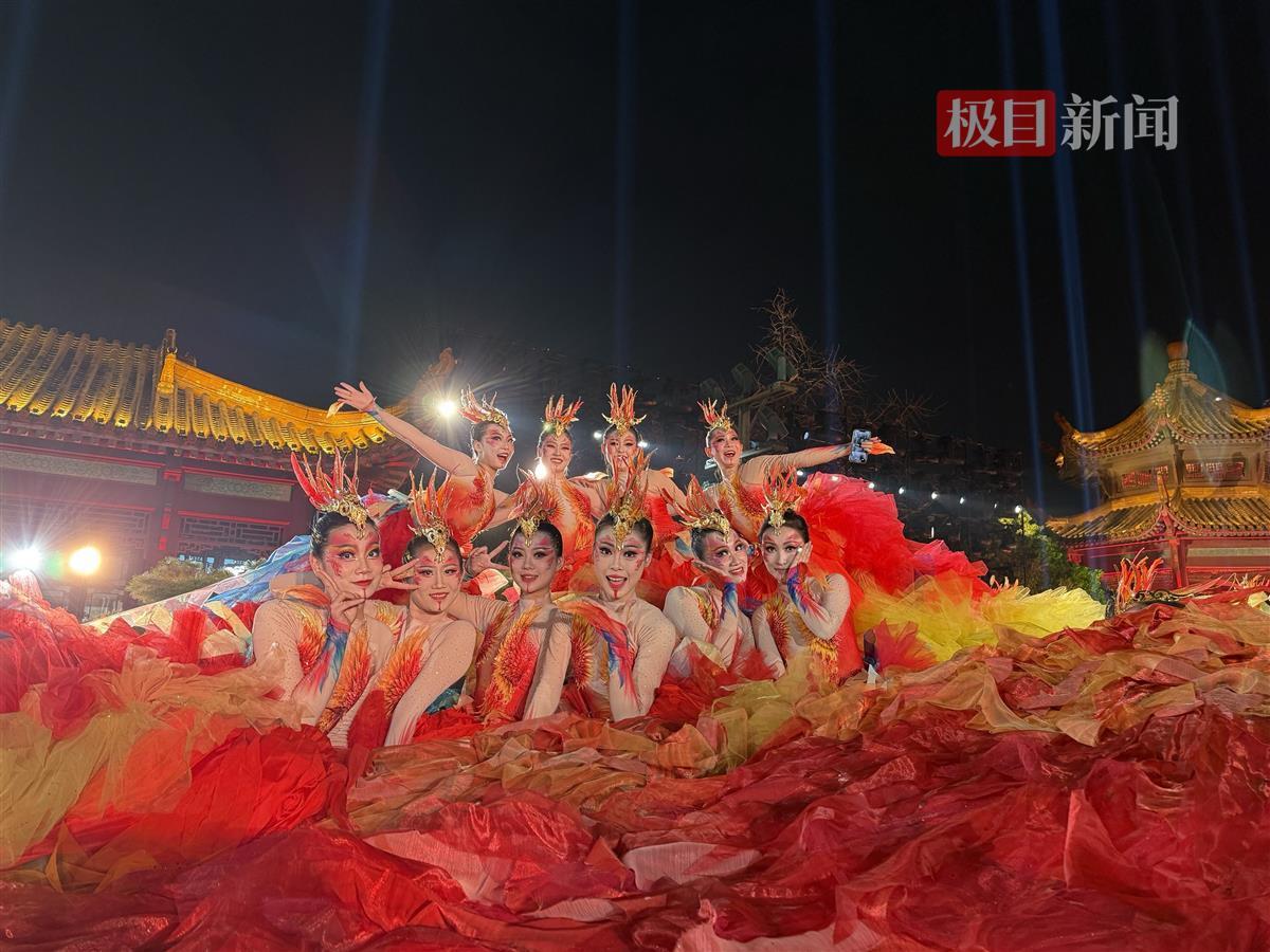 黄鹤楼前彩排。学校供图3.jpg