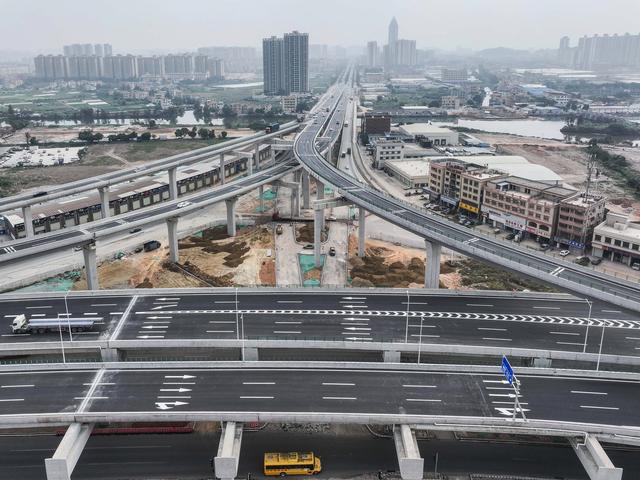 广东中山：畅通粤港澳大湾区交通“毛细血管” | 极目新闻