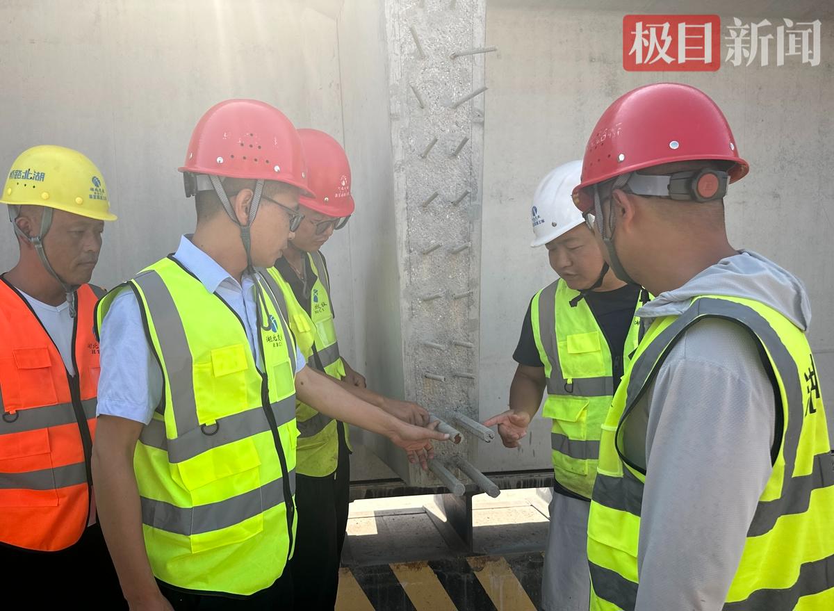 图3：现场研讨预制T梁外观质量提升.png