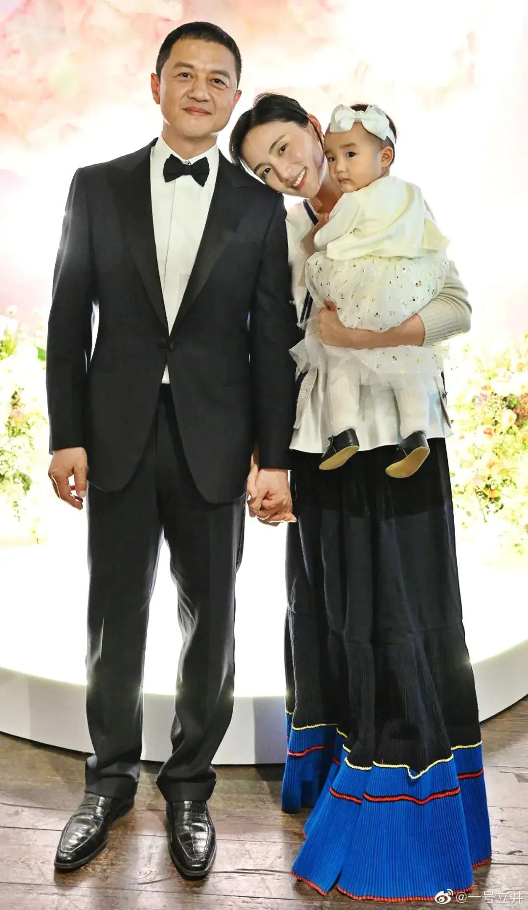 李亚鹏老婆回应“李亚鹏为何不拍戏还债”，称自己不追求豪门阔太的生活