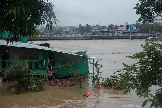 尼泊尔持续降雨已致233人死亡 中方向尼提供紧急援助