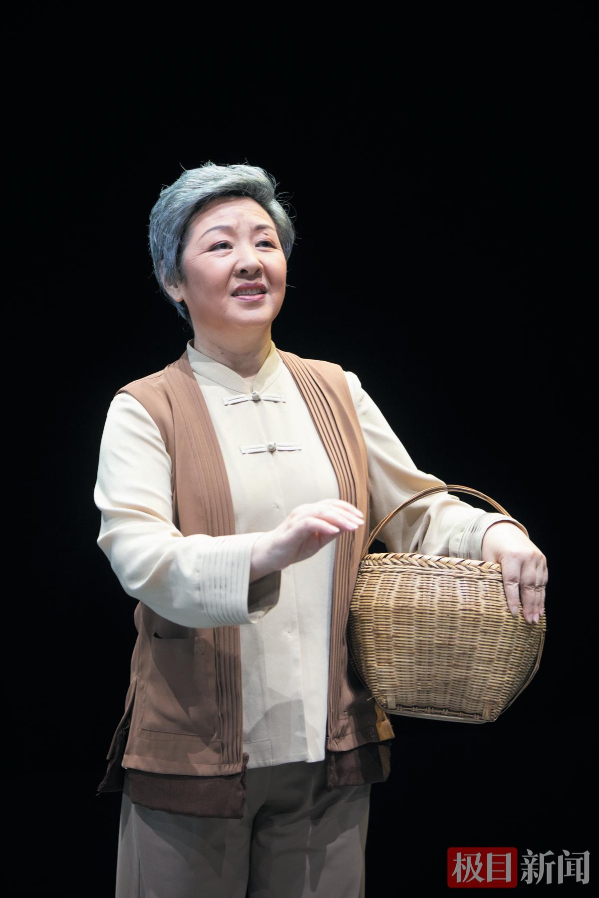 黄彩平2.png