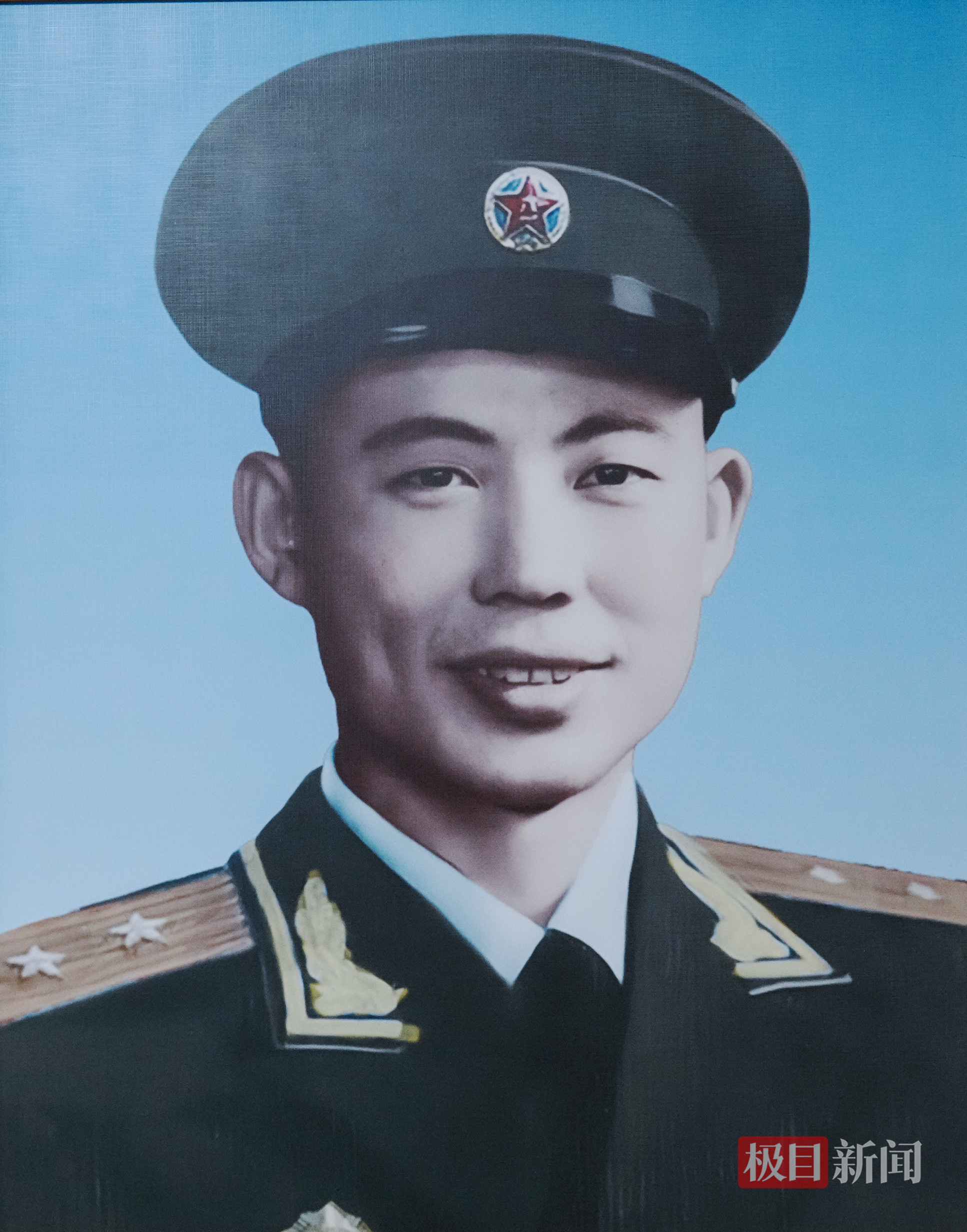 少校授衔照片.jpg