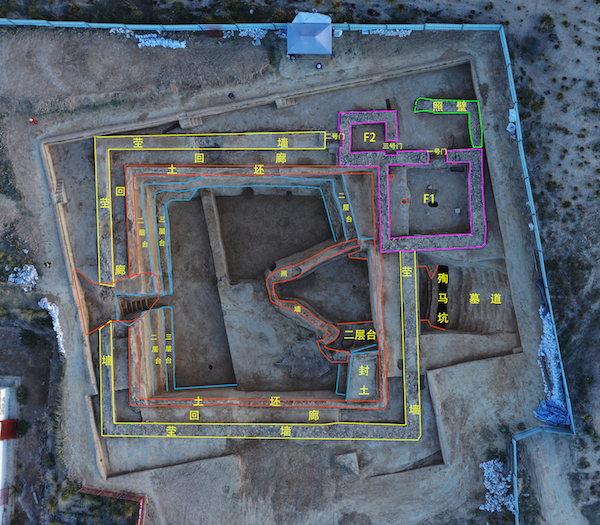  热水墓群2018血渭一号墓结构。澎湃资料