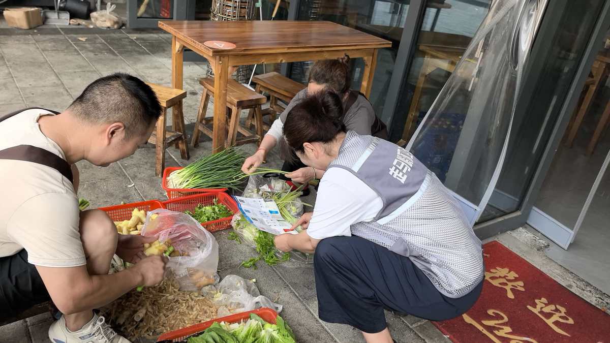 开展主题宣传活动图片 (9).jpg