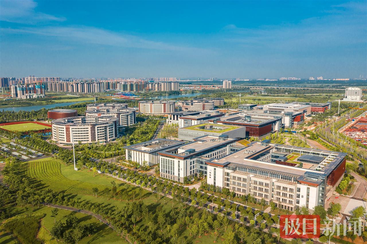 中国网谷孕育全新高校，探访全国首个网络安全类高校新闻纪实