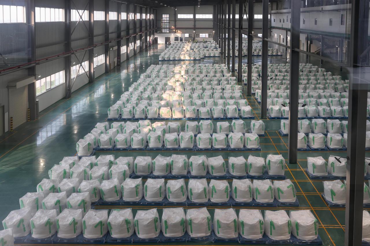 宜昌邦普时代新一代高性能磷酸铁锂正极材料