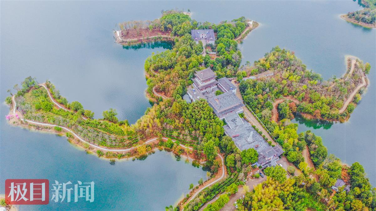 10月18日，随州市随县大洪山水库琵琶湖景区鸟瞰。（极目新闻记者 黄志刚 摄）.jpg