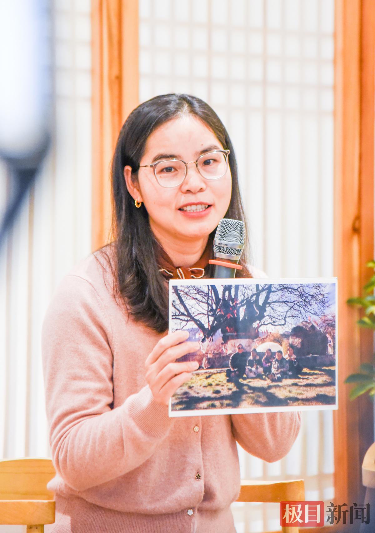 湖北省三八红旗手刘利平讲述科技援藏的经历。（极目新闻记者 黄志刚 摄）.jpg