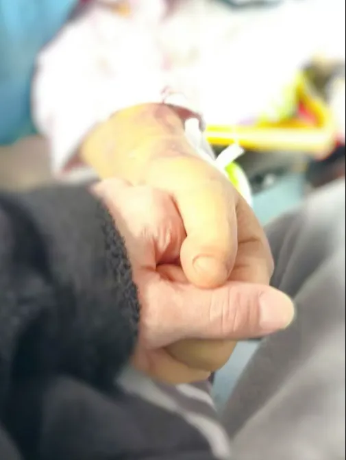 TVB演员海俊杰妻子去世，此前他深夜痛哭求助为妻筹钱做换肝手术