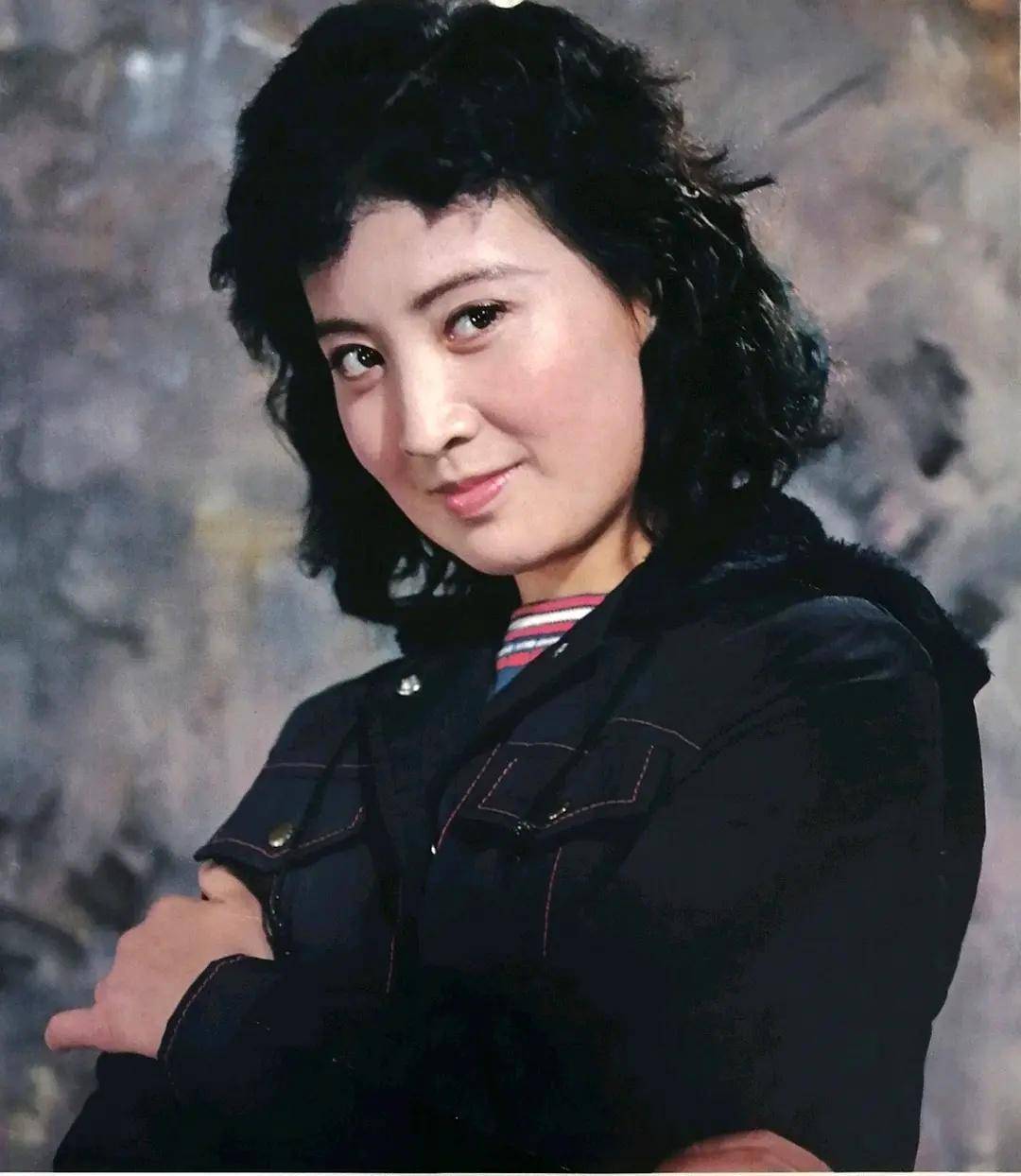 电影《他俩和她俩》《燕归来》主演、著名话剧演员高英病逝