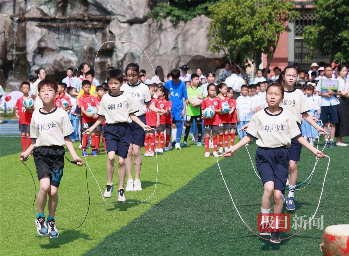 华中师范大学附属保利南湖小学素质教育成果展.jpg