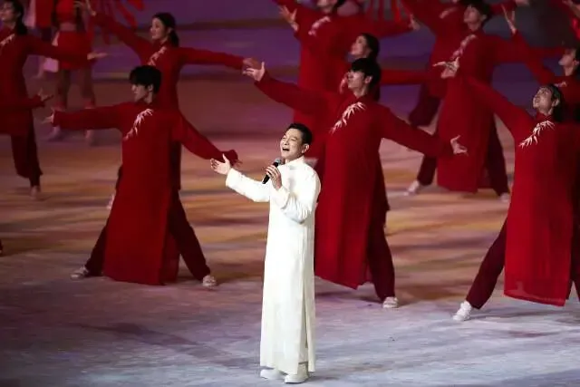 就在今晚！刘德华、周深、容祖儿等都来了