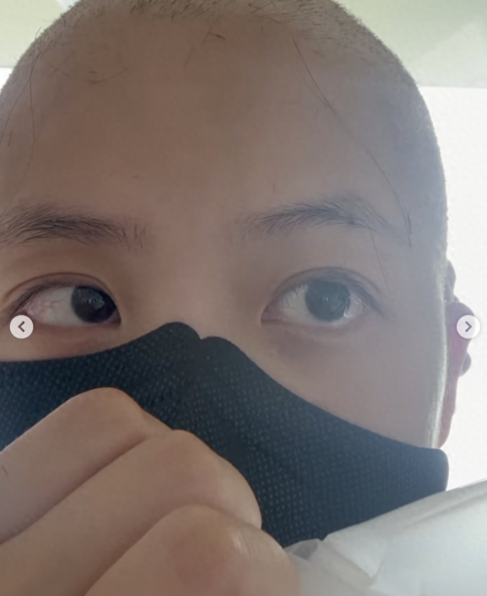 26岁韩国女艺人消失三个月后，发光头照片：确诊白血病
