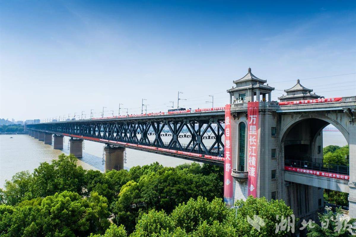 今晚湖北“一哥”迎战“E哥”，谁才是真大哥?