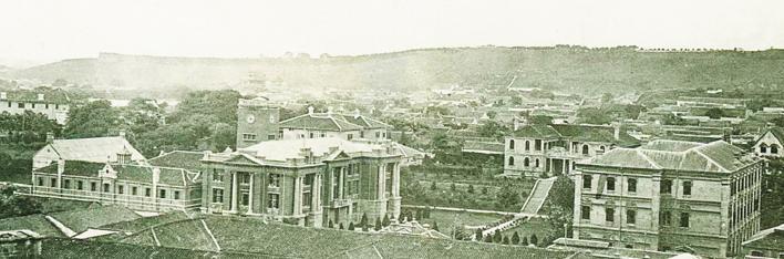 1917年位于武昌昙华林的文华大学（华中师范大学前身）俯瞰图资料图片
