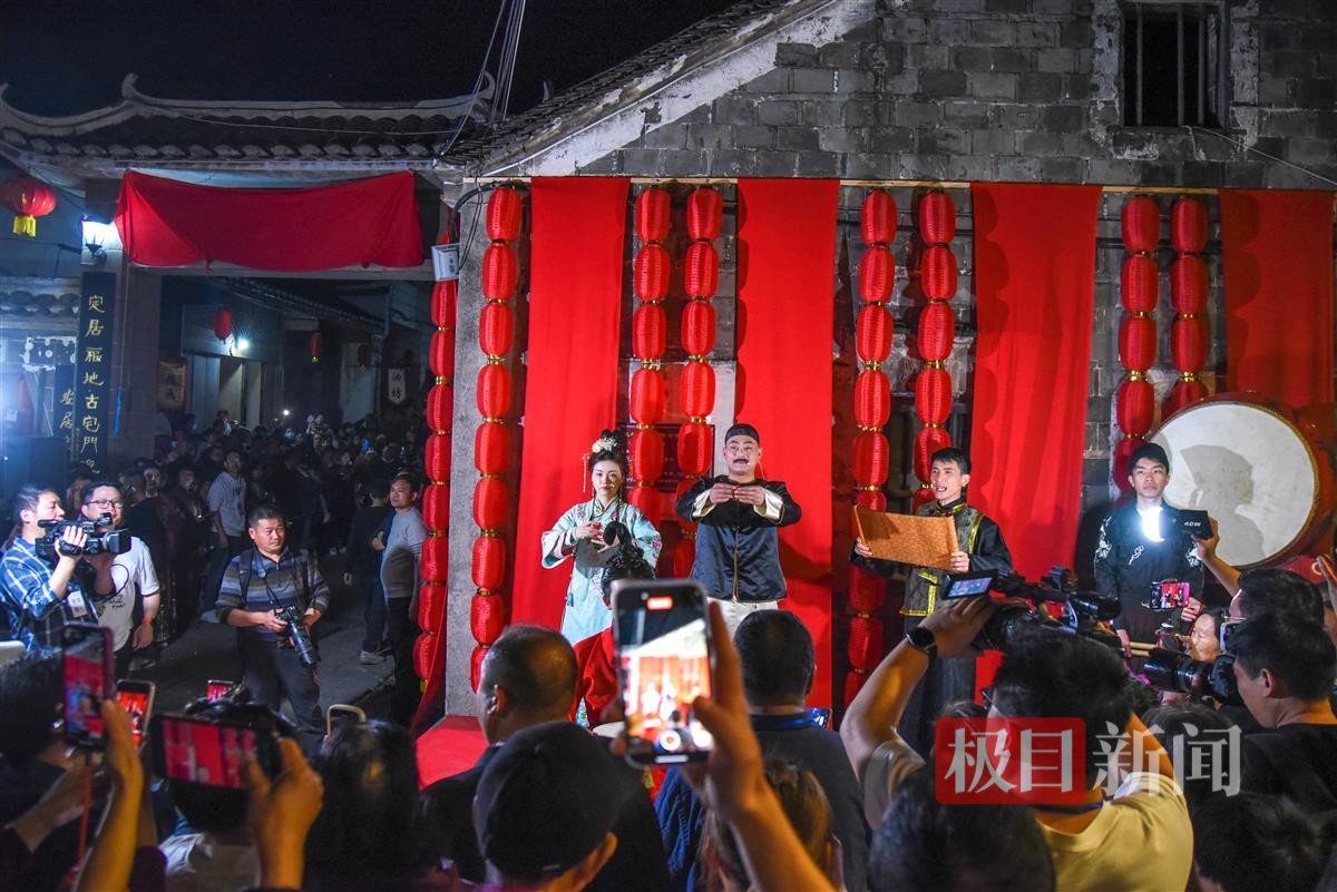 3月29日，湖北省监利市启动2024年春季文化旅游季活动，程集古镇在展示传统民俗活动（极目新闻记者 黄志刚 摄）.jpg