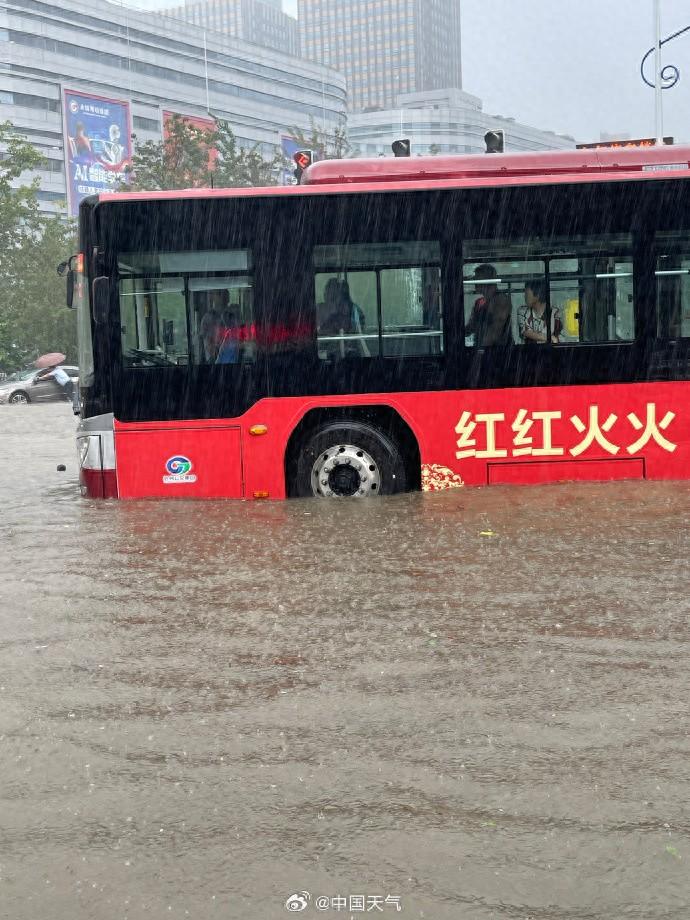 河北沧州大暴雨，单日降雨量破37年纪录