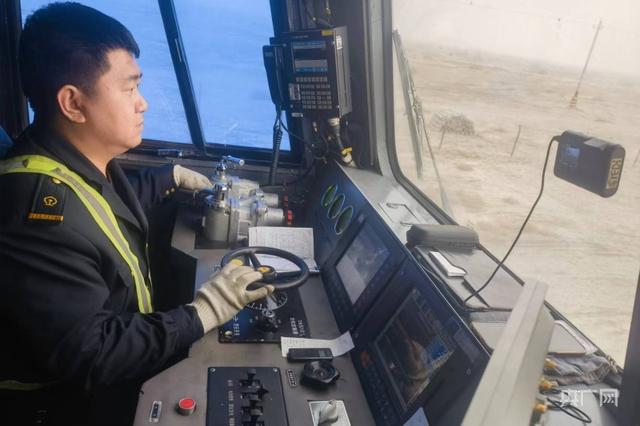 新疆受地震影响的旅客列车已陆续恢复运行真相究竟是什么？