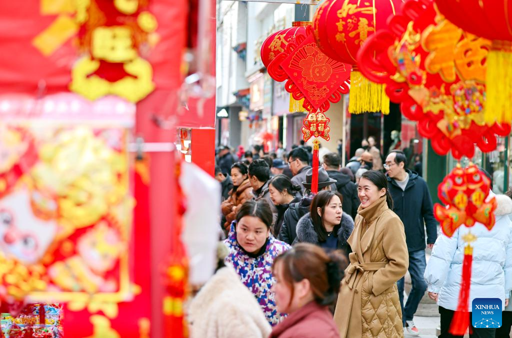 Festive events held across China to celebrate Chinese New Year | 极目新闻