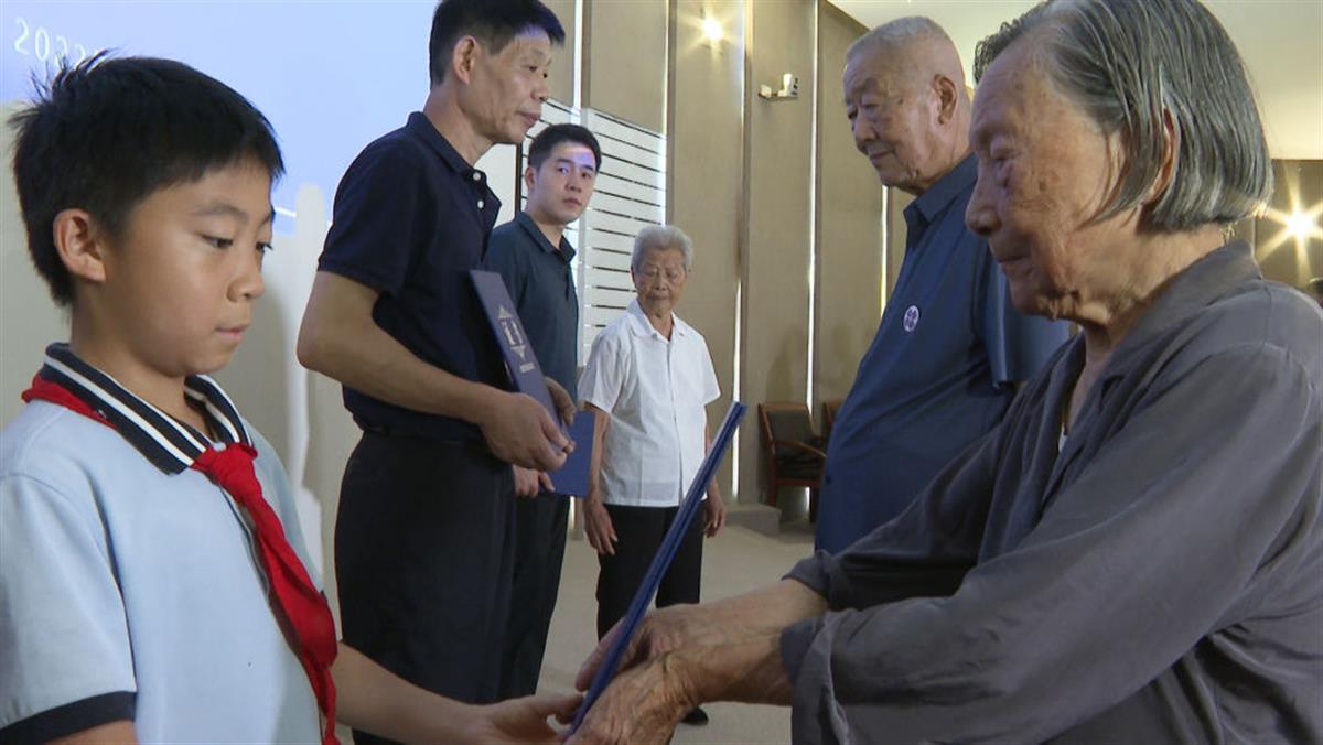 首批南京大屠杀历史记忆传承人上岗（来源新华社）.PNG