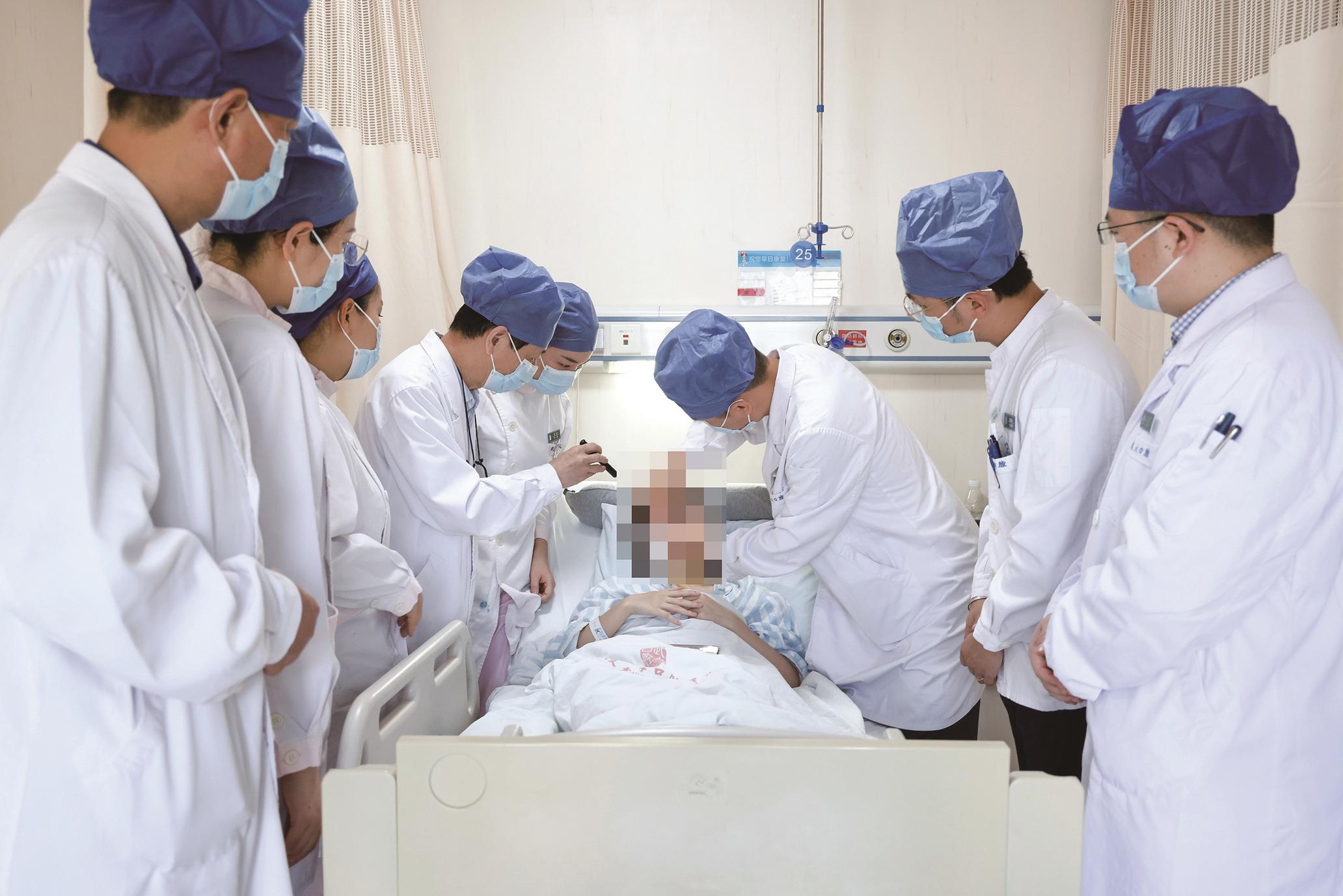 正颌与唇腭裂外科专家查房