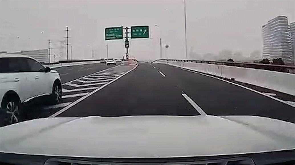 行车记录仪视频来源网络