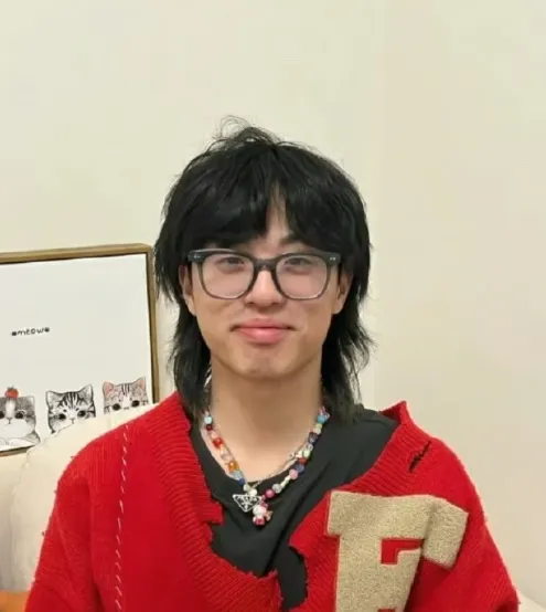 28岁说唱歌手车祸离世，《2025新说唱》选手发声：他活着的每一秒都在尽情体验这个世界