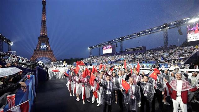 巴黎奥运会开幕，最先上热搜的是他们！
