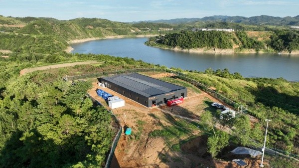 发现“郧县人”3号头骨化石的发掘遗址外景。