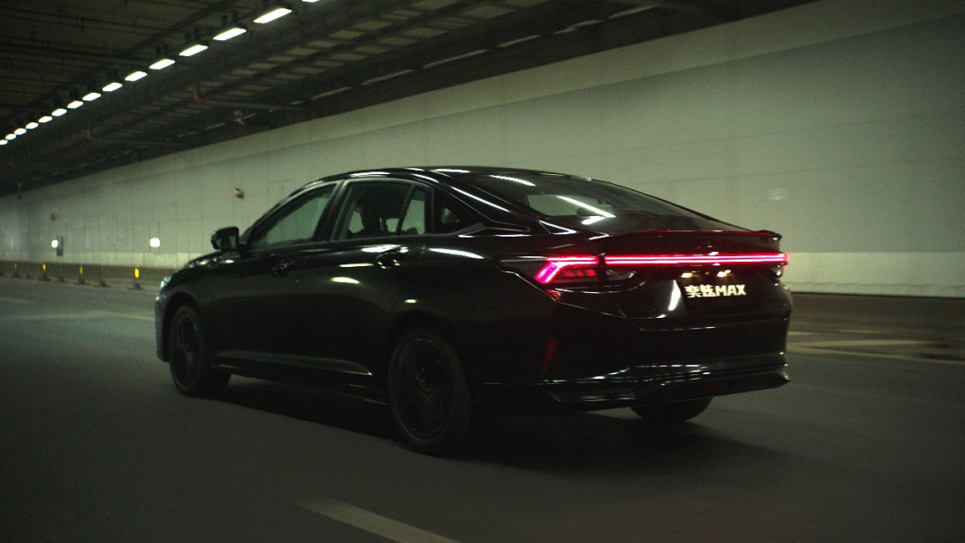 东风风神奕炫MAX超幻潮爸版路跑图