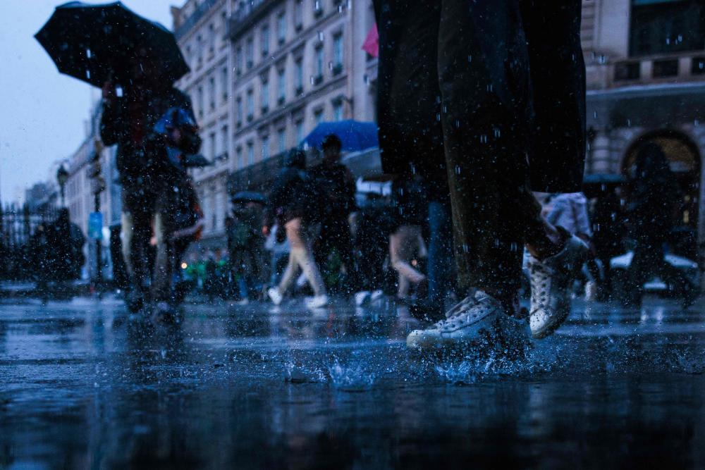 暴雨致法国多地洪灾-第4张-百科-传卓科技