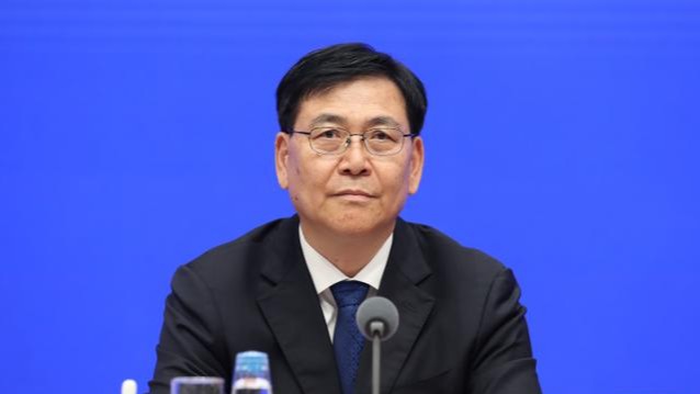 中央统战部：新疆不存在所谓的“强制迁徙”“强迫劳动”，此类说法极其荒谬、极其可笑