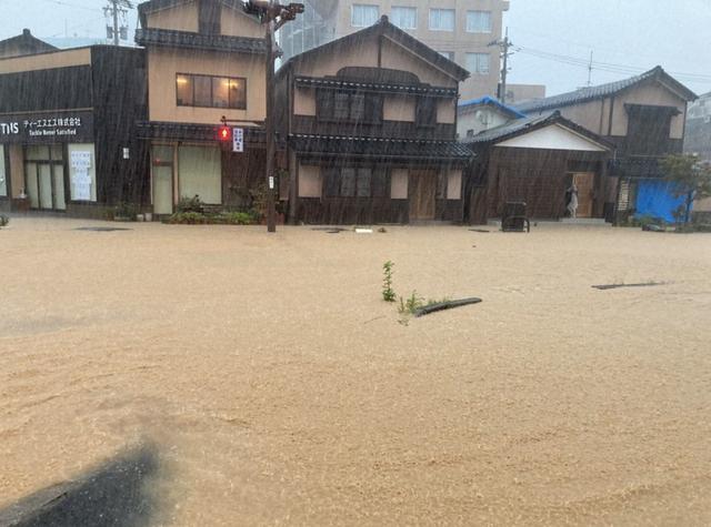 日本石川县暴雨已致9人死亡