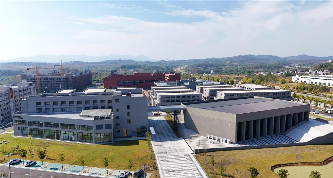 学术交流中心 汇演中心.JPG